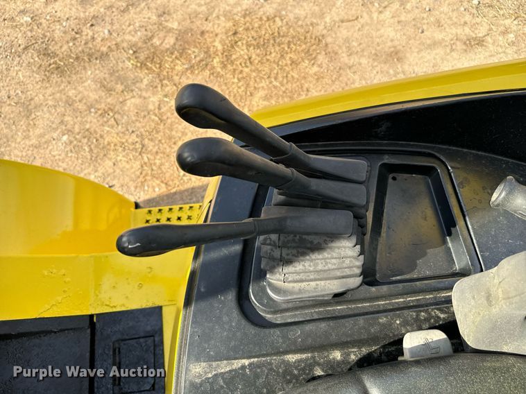 image for item EJ0208 2006 Hyster 110 forklift