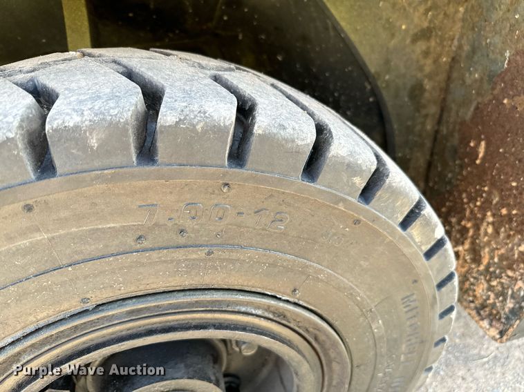 image for item EJ0208 2006 Hyster 110 forklift