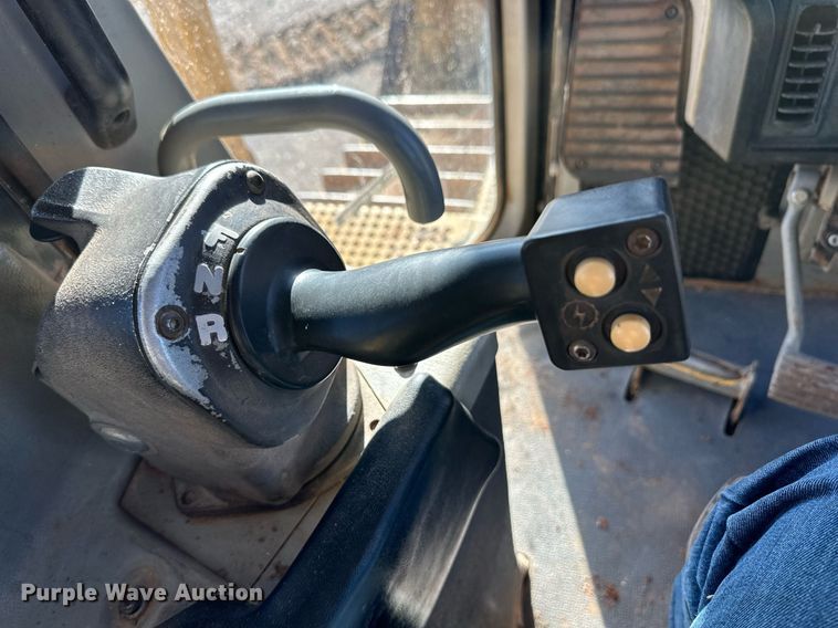 image for item EK9956 2008 Caterpillar D6T XL dozer