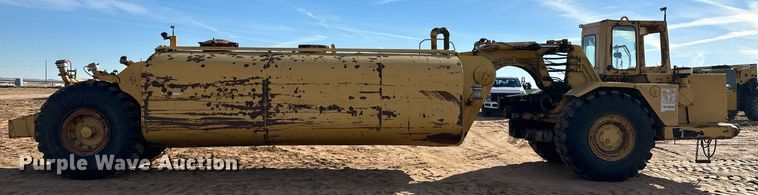 image for item EK9957 1978 Caterpillar 613B water wagon