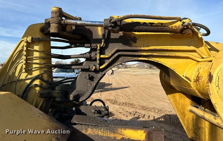 image for item EK9957 1978 Caterpillar 613B water wagon