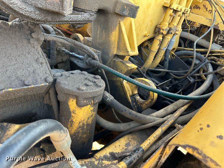 image for item EK9957 1978 Caterpillar 613B water wagon