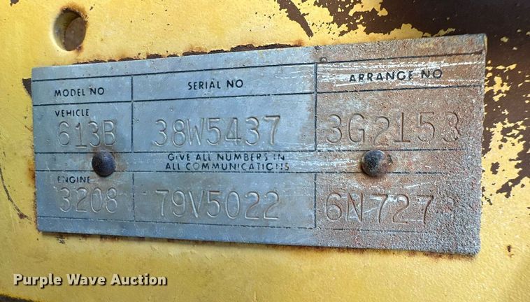 image for item EK9957 1978 Caterpillar 613B water wagon