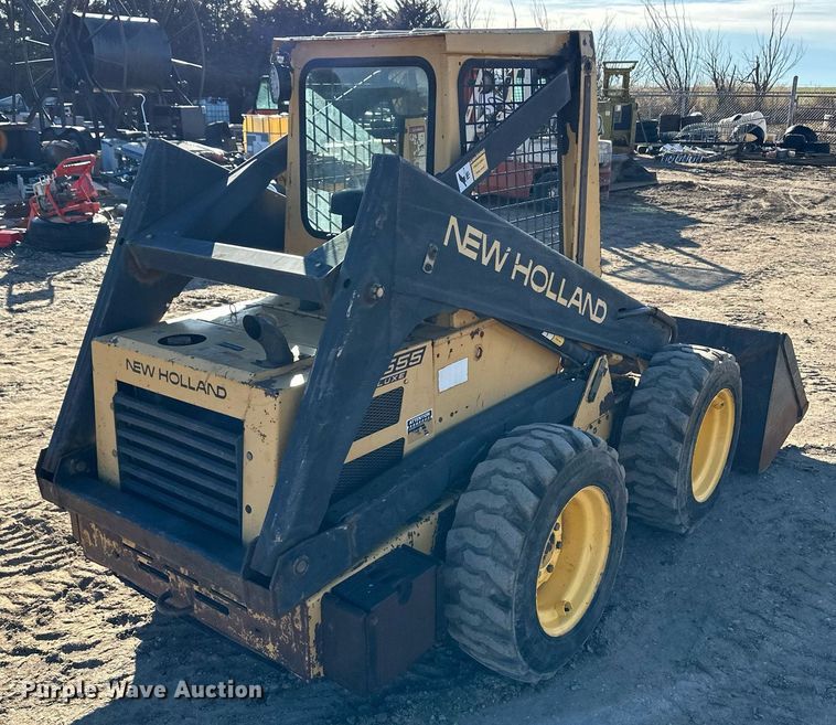 image for item EK9985 New Holland L555 skid steer loader