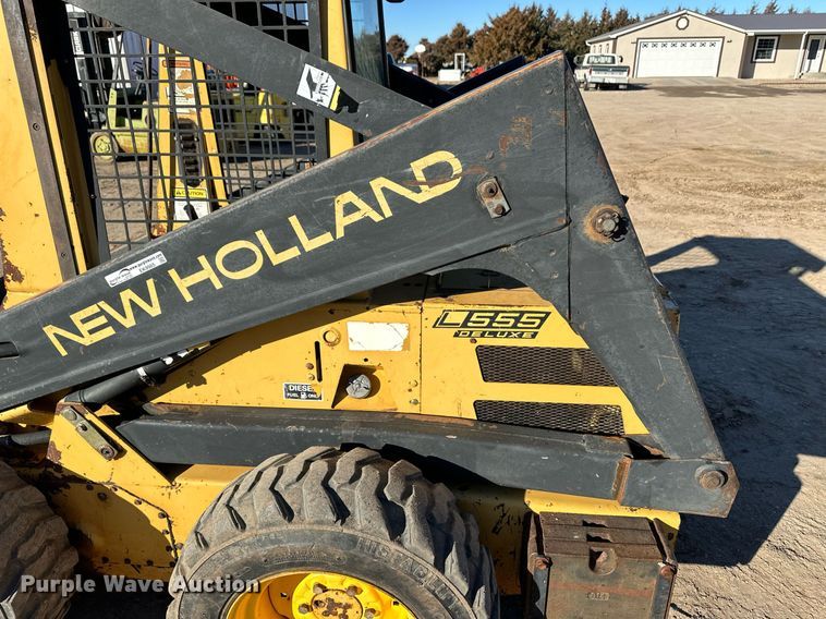 image for item EK9985 New Holland L555 skid steer loader