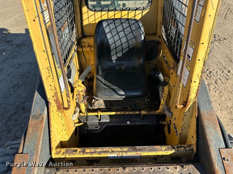 image for item EK9985 New Holland L555 skid steer loader