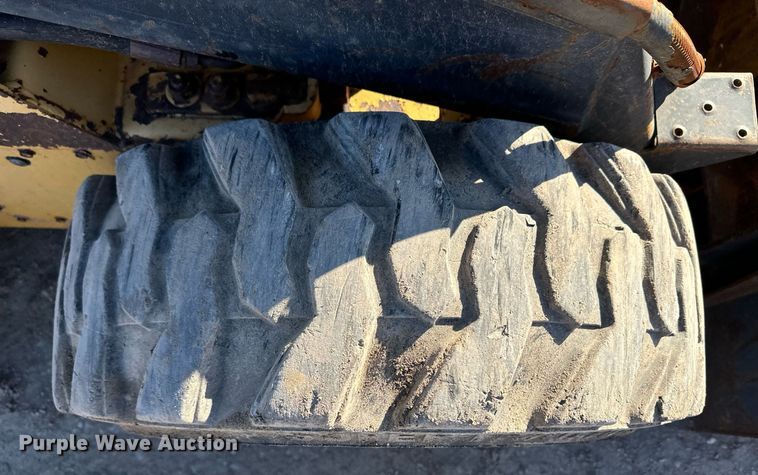 image for item EK9985 New Holland L555 skid steer loader