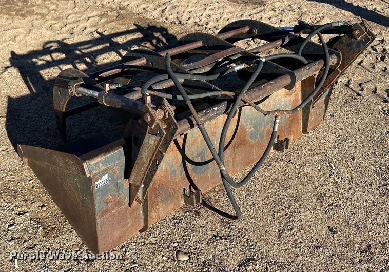 image for item EK9985 New Holland L555 skid steer loader