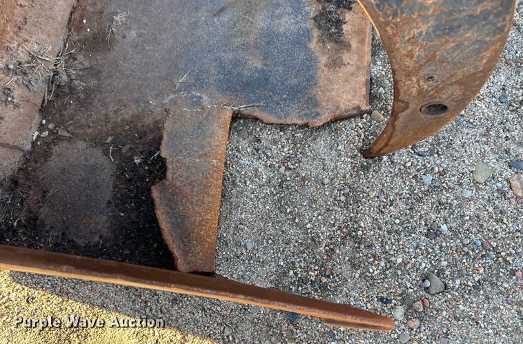 image for item EK9985 New Holland L555 skid steer loader