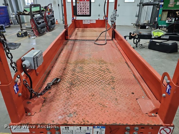 image for item IO9853 2018 SkyJack SJIII 3219 scissor lift
