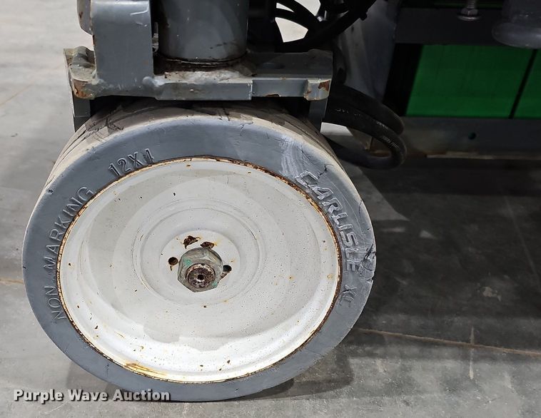 image for item IO9853 2018 SkyJack SJIII 3219 scissor lift