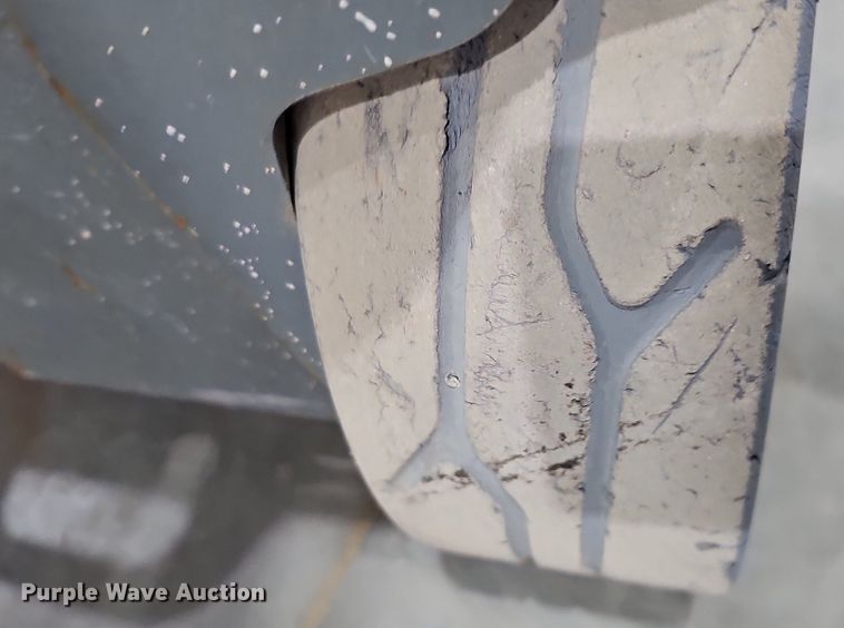 image for item IO9853 2018 SkyJack SJIII 3219 scissor lift