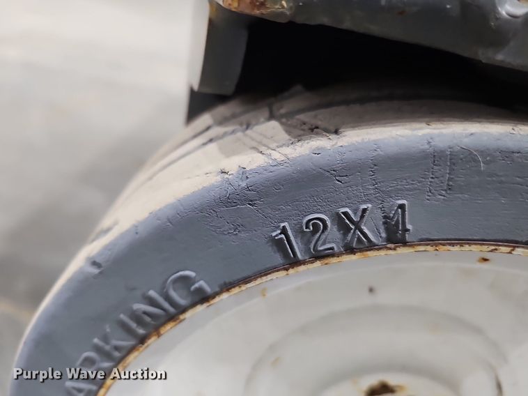 image for item IO9853 2018 SkyJack SJIII 3219 scissor lift