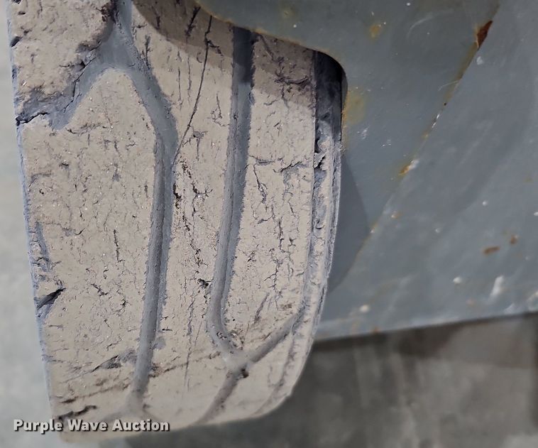 image for item IO9853 2018 SkyJack SJIII 3219 scissor lift