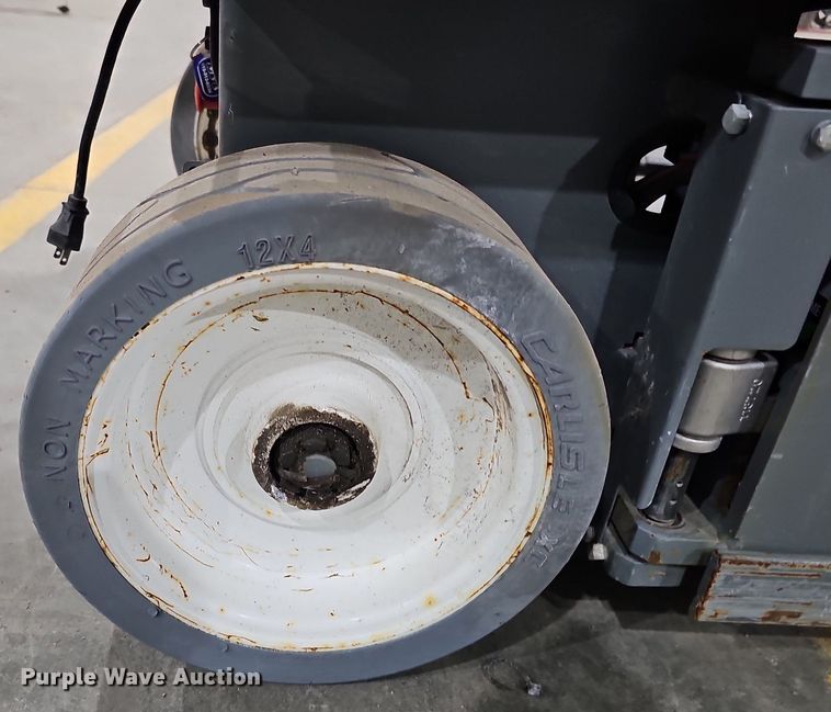 image for item IO9853 2018 SkyJack SJIII 3219 scissor lift