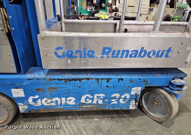 image for item IO9854 2016 Genie Runabout GR-20 vertical lift
