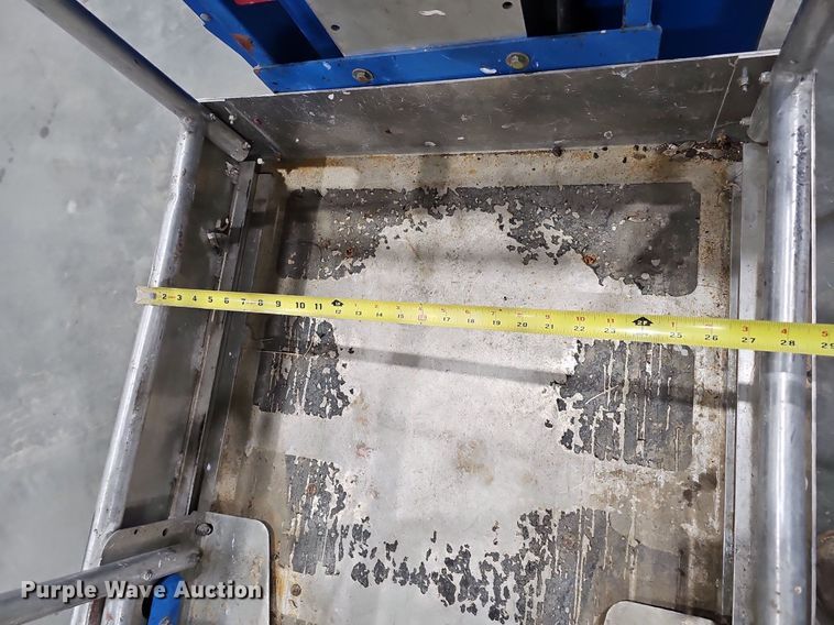 image for item IO9854 2016 Genie Runabout GR-20 vertical lift