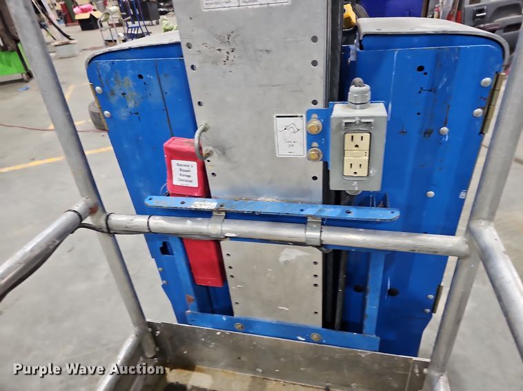 image for item IO9854 2016 Genie Runabout GR-20 vertical lift