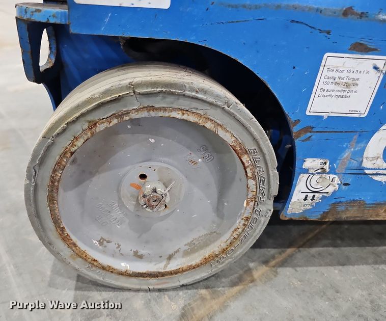 image for item IO9854 2016 Genie Runabout GR-20 vertical lift