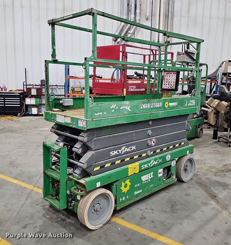 image for item IO9855 2017 SkyJack SJIII 3226 scissor lift