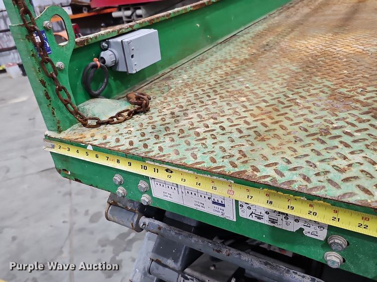 image for item IO9855 2017 SkyJack SJIII 3226 scissor lift