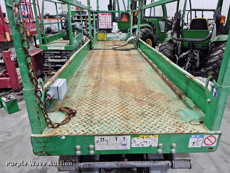 image for item IO9855 2017 SkyJack SJIII 3226 scissor lift