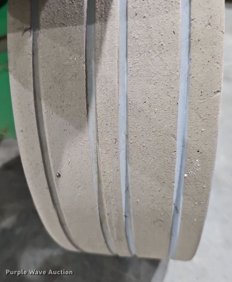 image for item IO9855 2017 SkyJack SJIII 3226 scissor lift