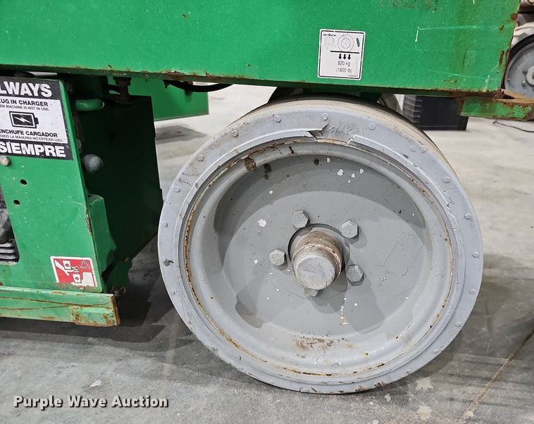 image for item IO9855 2017 SkyJack SJIII 3226 scissor lift