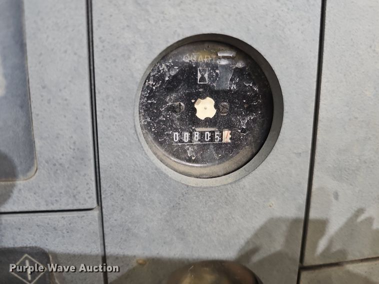 image for item IO9856 1998 Ingersoll Rand P100WD air compressor