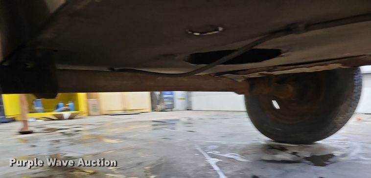 image for item IO9856 1998 Ingersoll Rand P100WD air compressor