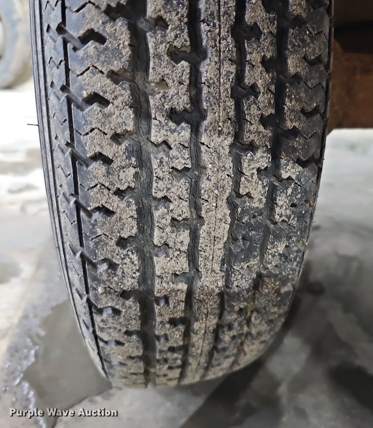 image for item IO9856 1998 Ingersoll Rand P100WD air compressor