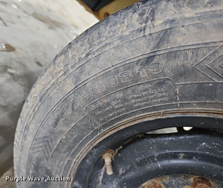 image for item IO9856 1998 Ingersoll Rand P100WD air compressor