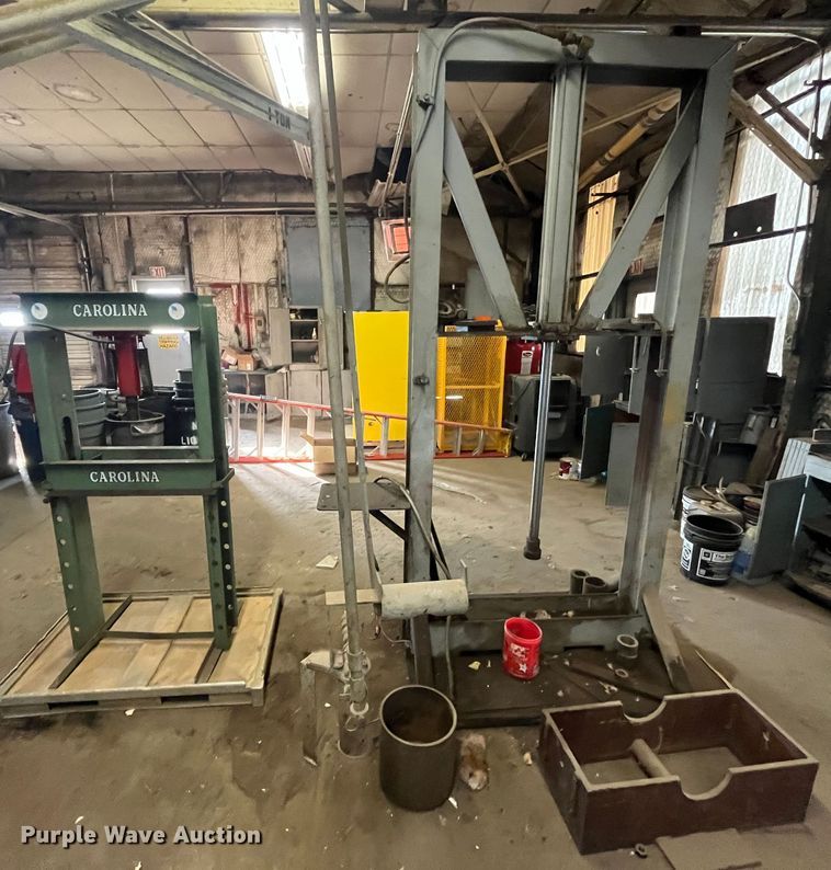 image for item JT9112 Carolina press