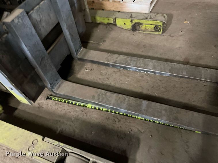 image for item JT9114 Clark  NP300D30 forklift