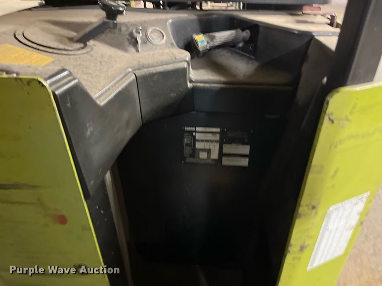 image for item JT9114 Clark  NP300D30 forklift