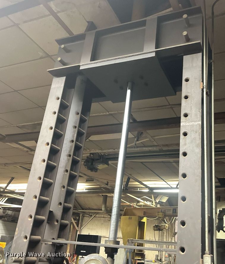 image for item JT9126 Hydraulic press