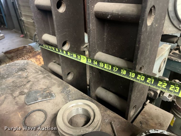 image for item JT9126 Hydraulic press