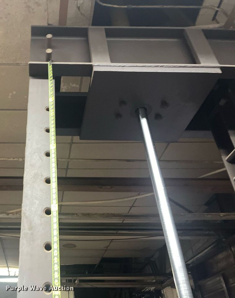 image for item JT9126 Hydraulic press