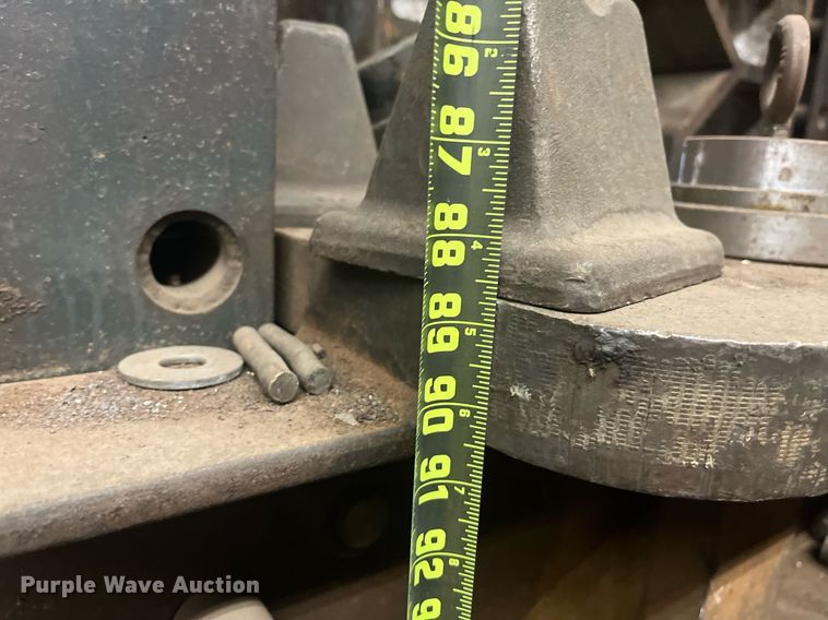 image for item JT9126 Hydraulic press