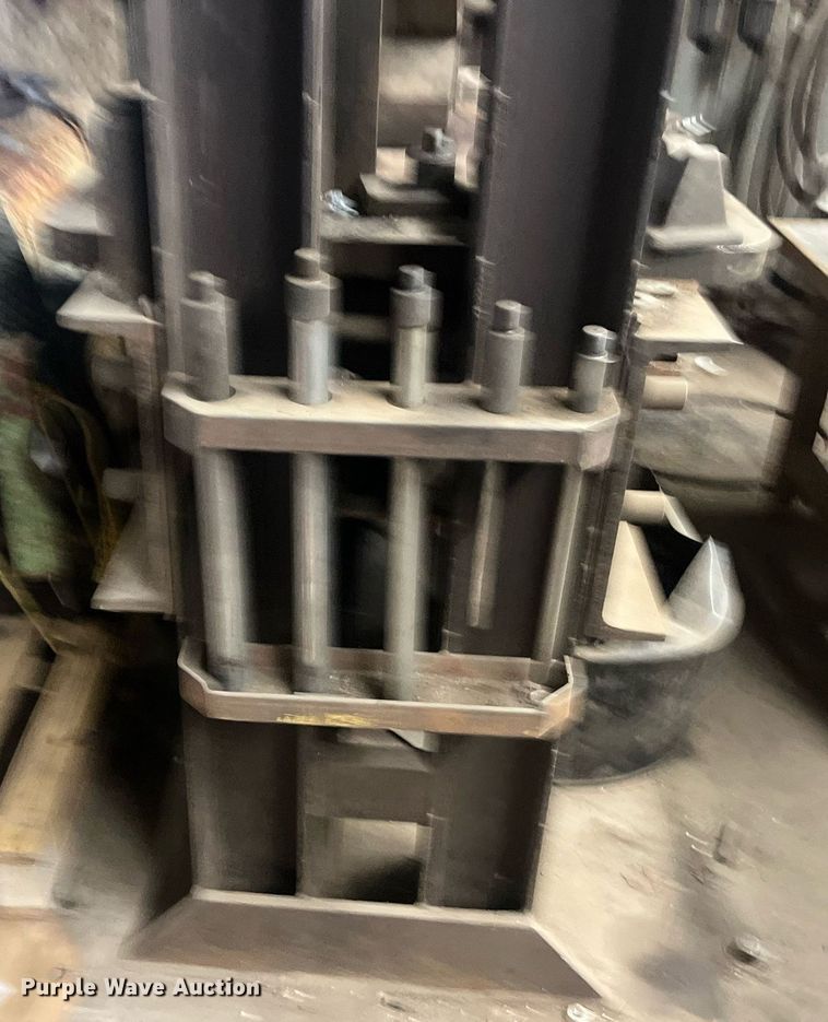 image for item JT9126 Hydraulic press