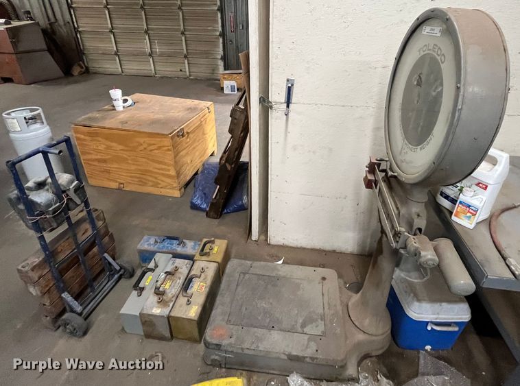 image for item JT9133 Toledo scale