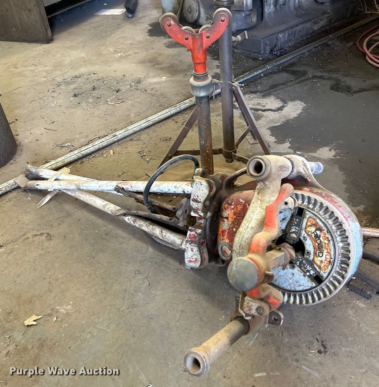 image for item JT9151 Ridgid  200 pipe threader