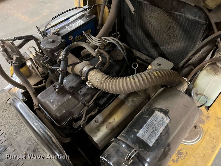 image for item JT9155 Caterpillar  60 forklift