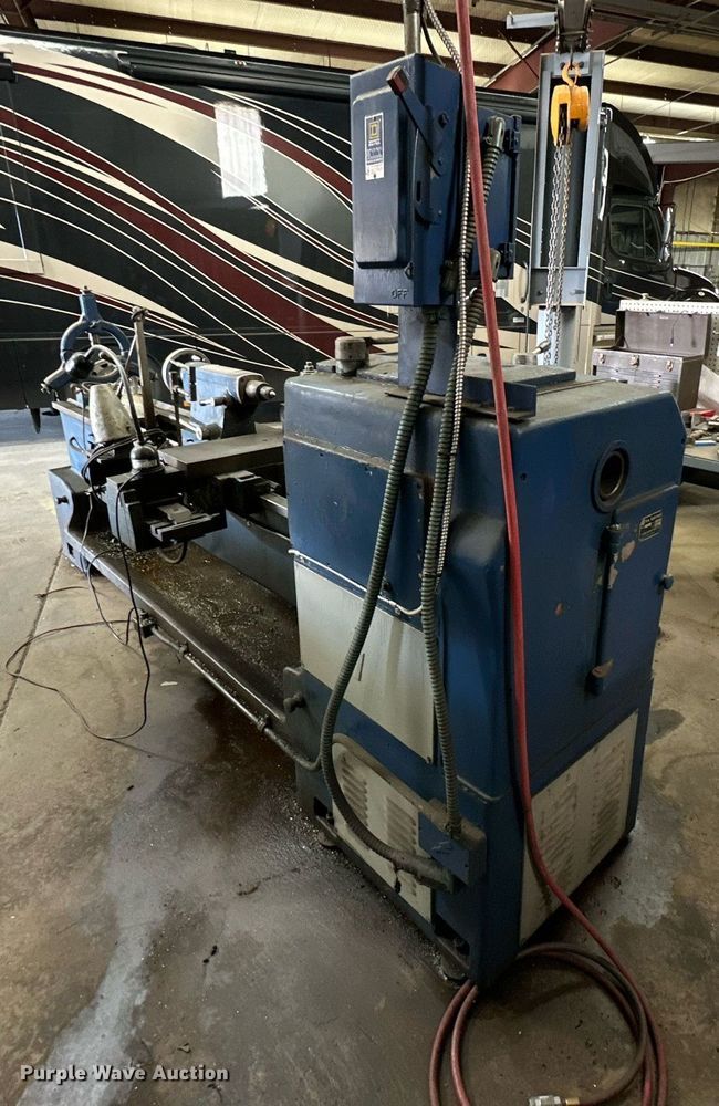 image for item JT9158 Ta Shing 2180 lathe