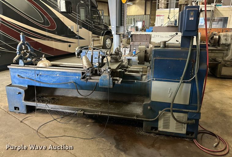 image for item JT9158 Ta Shing 2180 lathe