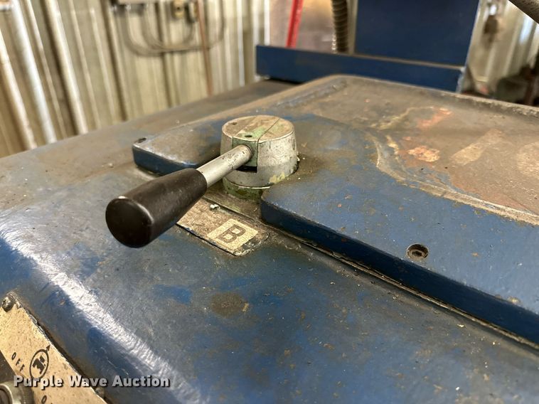 image for item JT9158 Ta Shing 2180 lathe