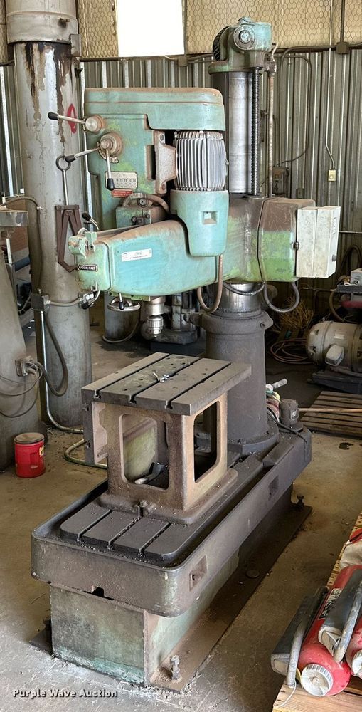 image for item JT9163 Summit  vertical mill