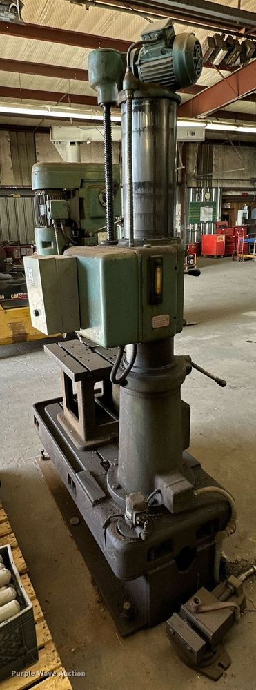 image for item JT9163 Summit  vertical mill