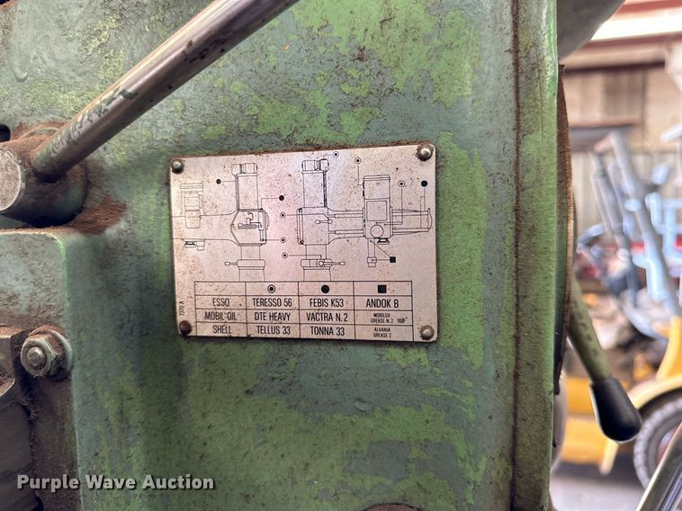 image for item JT9163 Summit  vertical mill