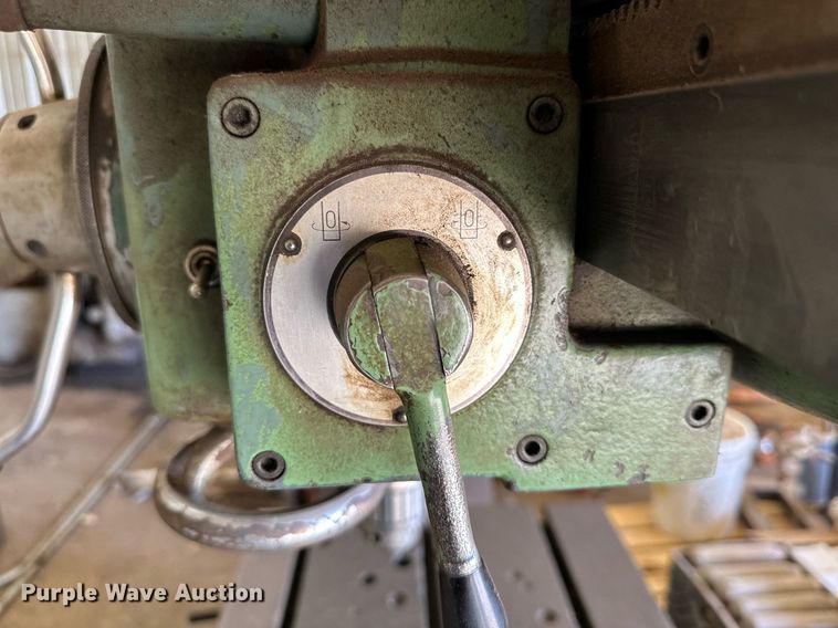 image for item JT9163 Summit  vertical mill